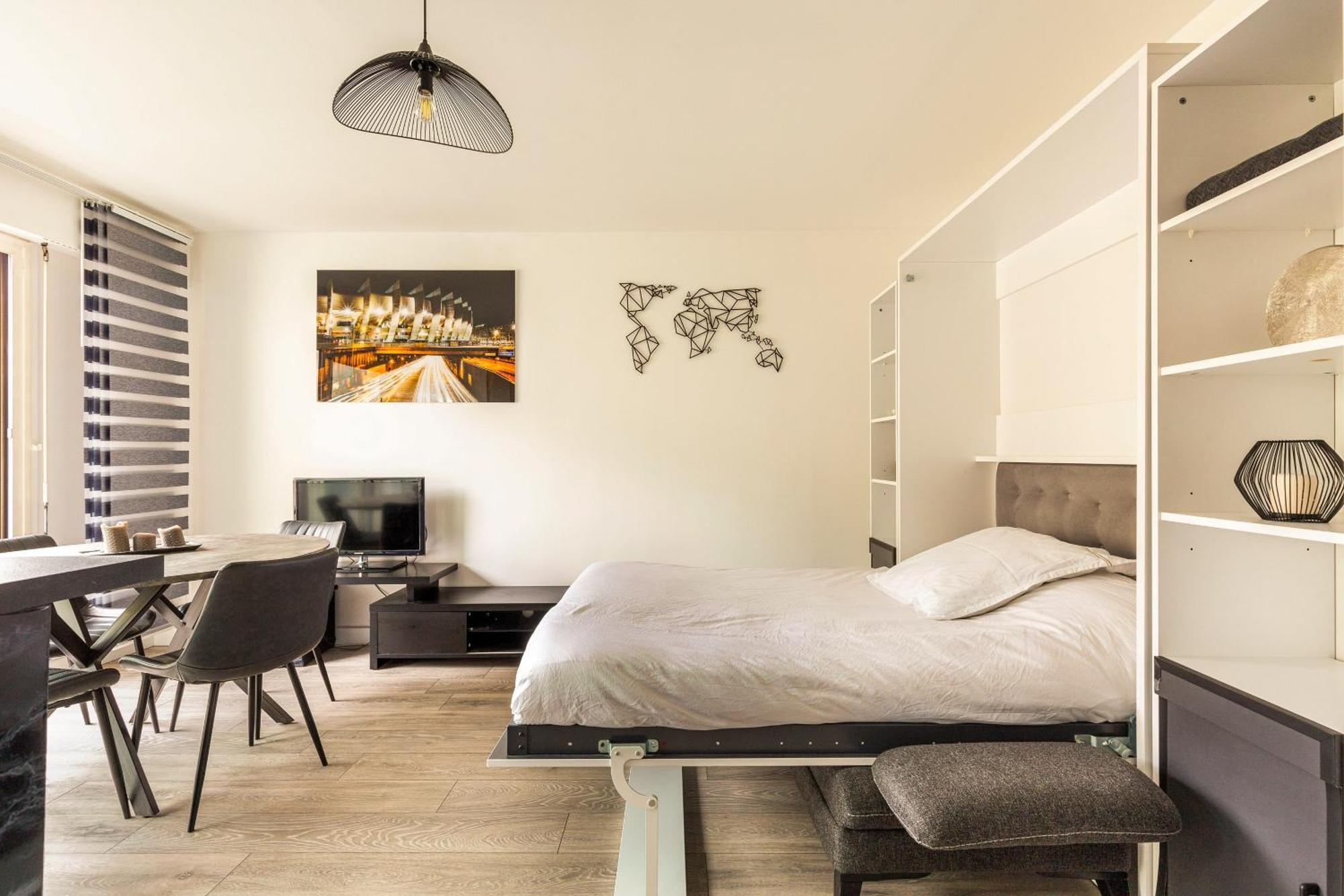 Appartement Du 12eme, Parking Gratuit Et Metro